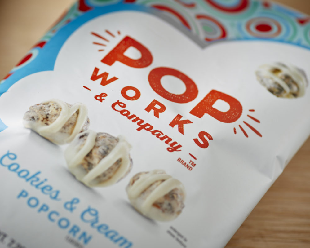 POP WORKSCookies & Cream PopcornReverse Printed & LaminatedBarrier Film for Extended Shelf LifeHigh Film Opacity
