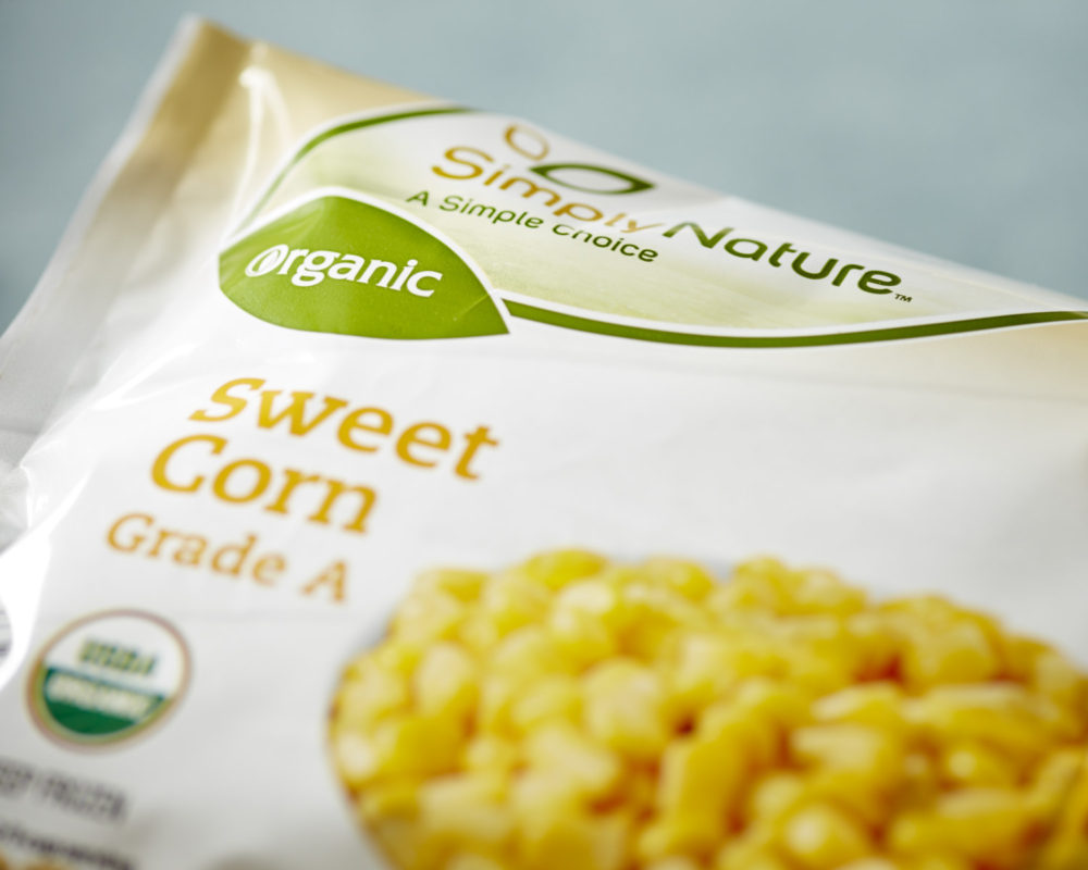SIMPLY NATUREOrganic Sweet CornMicrowave in BagReverse Printed & Laminated FilmLaser perforated for Steam Release